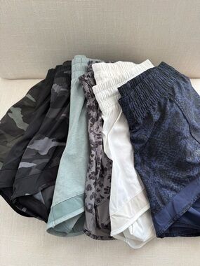 7 Pairs of Athleta Mesh Racer Run Mid Rise 4” Short Bundle